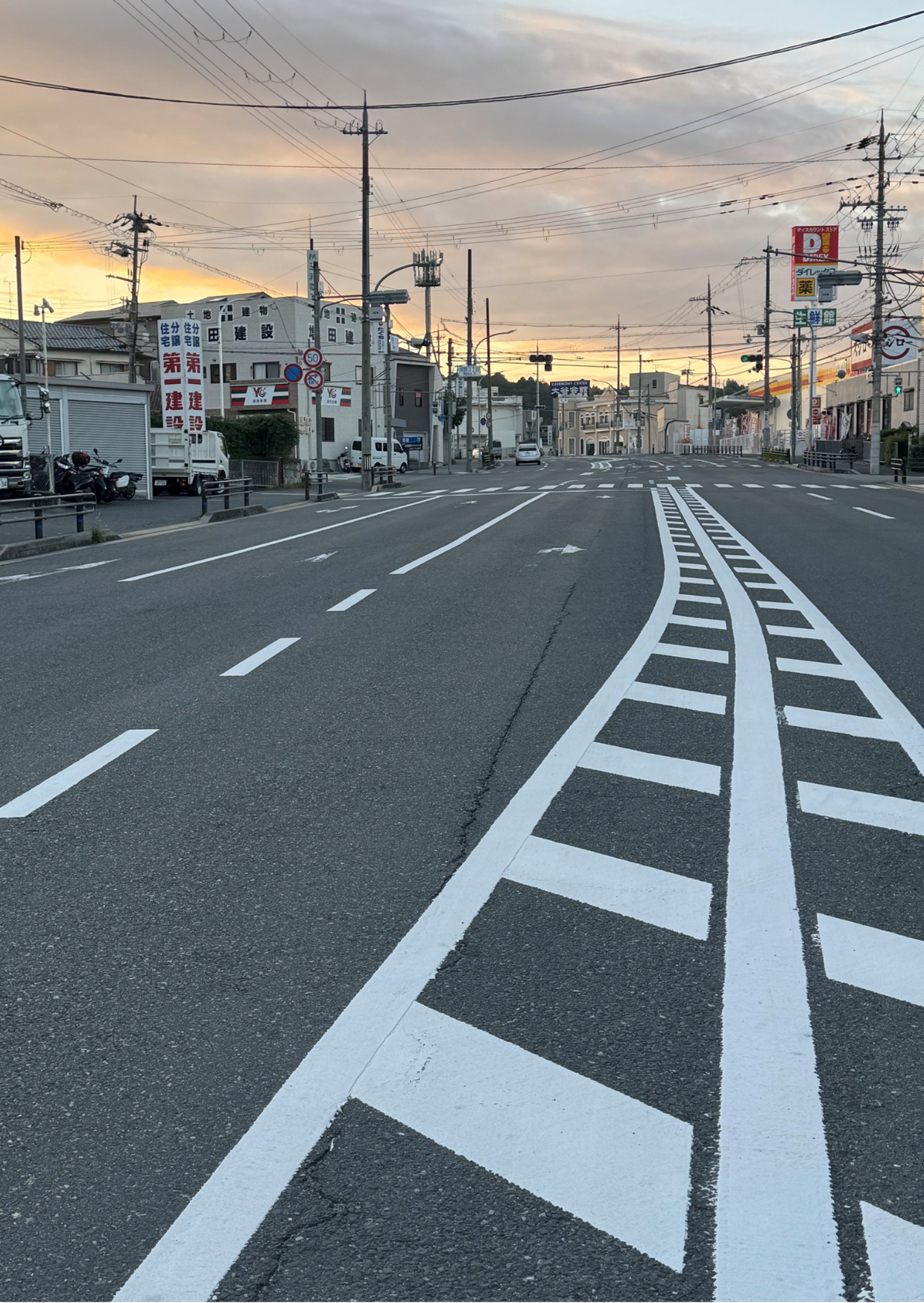 道路の白線を引き直しました　国道173号線 川西市見野3丁目交差点付近
