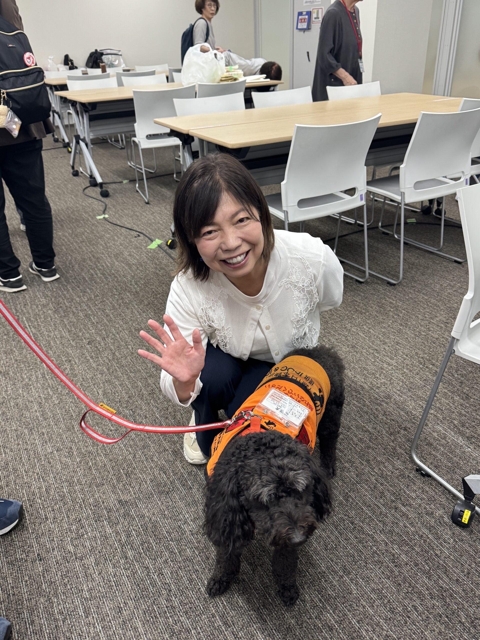 聴導犬は“カラフル” 多様な犬たちが支える安心と、学びの時間